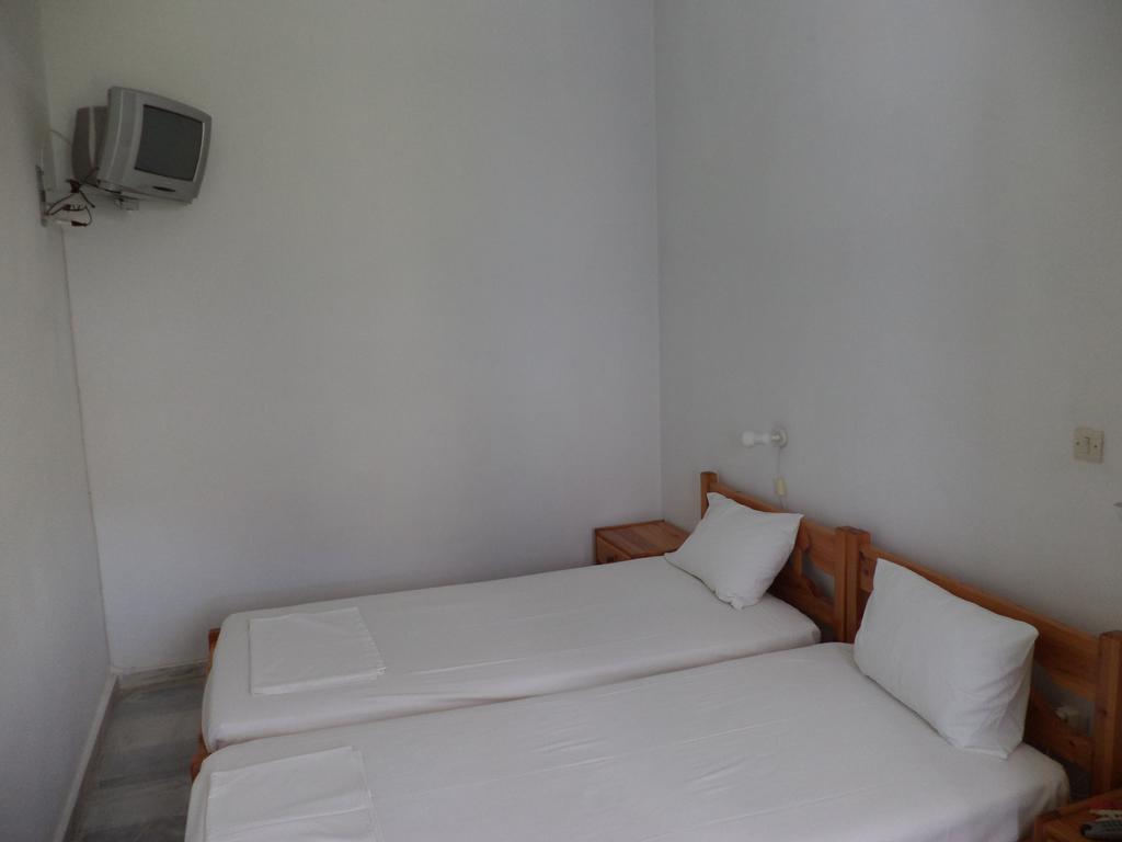 Ferienwohnung To Kamari Paralia Agias Foteinis Zimmer foto